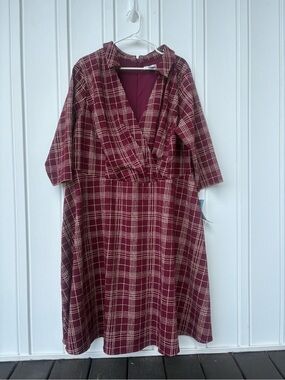 London Times Plaid Collared Flare Dress Pleated Surplice V Neck Wine Tan Sz 24W